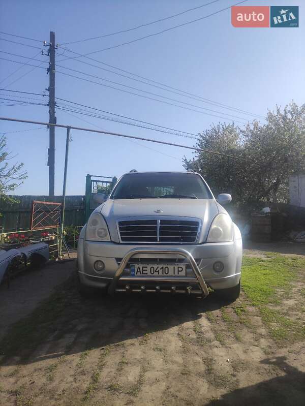 Внедорожник / Кроссовер SsangYong Rexton 2007 в Днепре