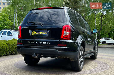 Позашляховик / Кросовер SsangYong Rexton 2015 в 