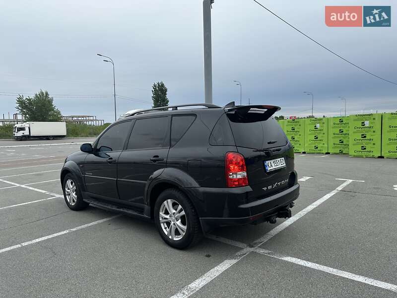 Позашляховик / Кросовер SsangYong Rexton 2011 в 
