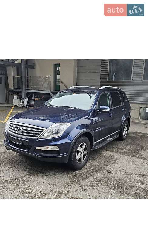 Внедорожник / Кроссовер SsangYong Rexton 2016 в Львове