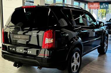 Внедорожник / Кроссовер SsangYong Rexton 2014 в 