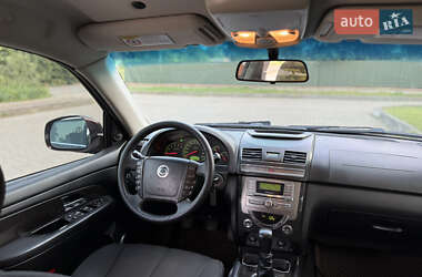 Внедорожник / Кроссовер SsangYong Rexton 2013 в 