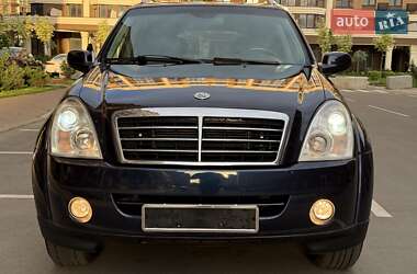 Внедорожник / Кроссовер SsangYong Rexton 2009 в 