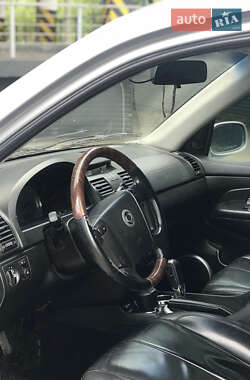 Внедорожник / Кроссовер SsangYong Rexton 2006 в 