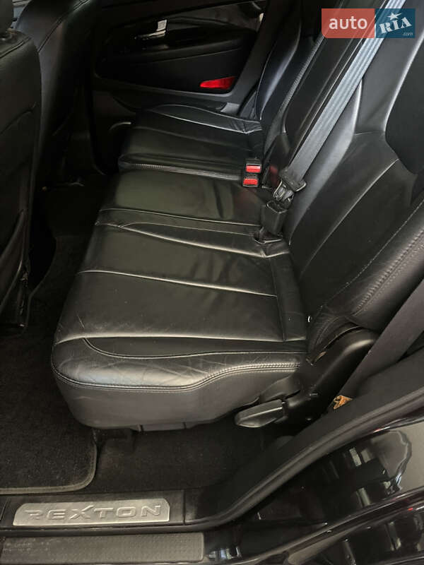 Внедорожник / Кроссовер SsangYong Rexton 2013 в Виннице