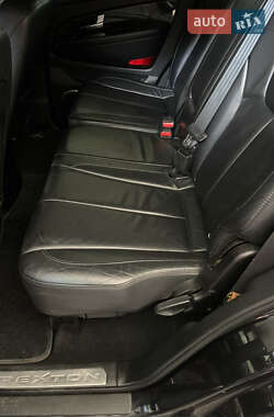 Внедорожник / Кроссовер SsangYong Rexton 2013 в 