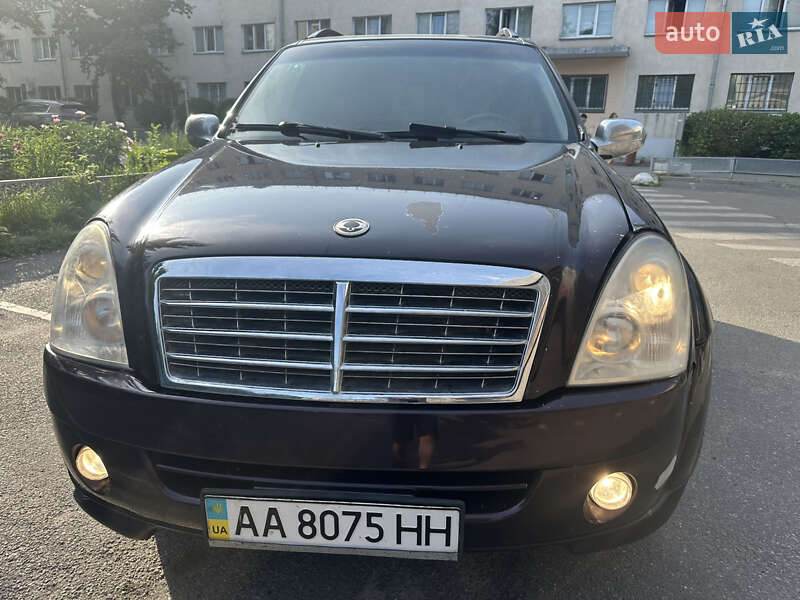 Внедорожник / Кроссовер SsangYong Rexton 2008 в Киеве фото 2 Внедорожник / Кроссовер SsangYong Rexton 2008 в Киеве