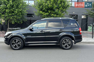 Внедорожник / Кроссовер SsangYong Rexton 2013 в 