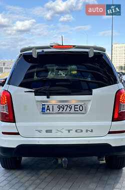 Внедорожник / Кроссовер SsangYong Rexton 2013 в 