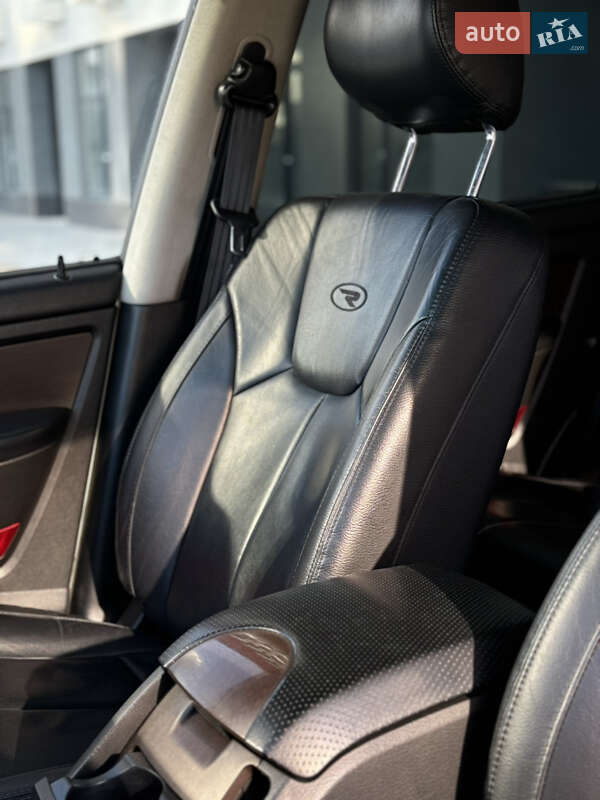 Внедорожник / Кроссовер SsangYong Rexton 2013 в Киеве