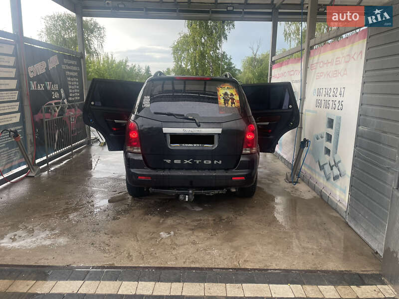 Позашляховик / Кросовер SsangYong Rexton 2006 в Івано-Франківську