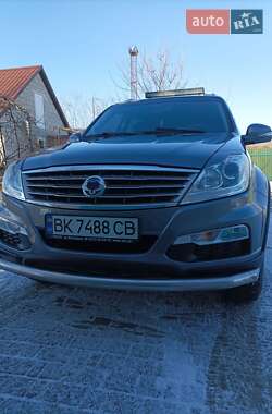 Позашляховик / Кросовер SsangYong Rexton 2014 в 