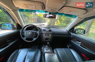 Позашляховик / Кросовер SsangYong Rexton 2013 в 