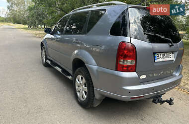 Позашляховик / Кросовер SsangYong Rexton 2011 в 