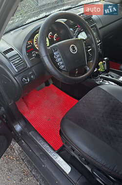 Внедорожник / Кроссовер SsangYong Rexton 2010 в 