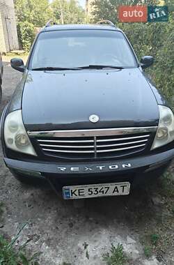 Внедорожник / Кроссовер SsangYong Rexton 2005 в 