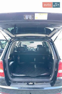 Внедорожник / Кроссовер SsangYong Rexton 2011 в 
