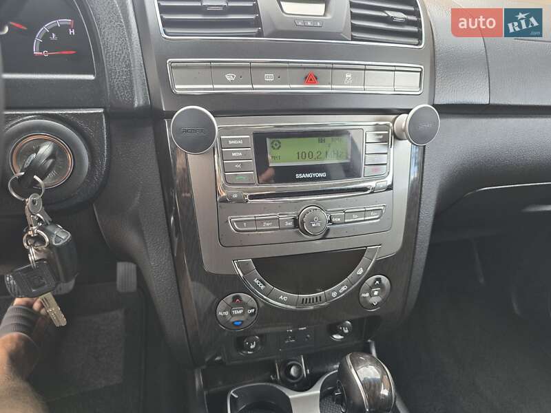 Внедорожник / Кроссовер SsangYong Rexton 2013 в Ивано-Франковске