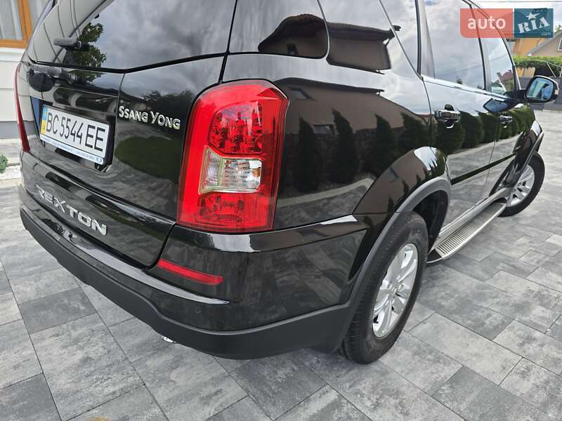 Внедорожник / Кроссовер SsangYong Rexton 2013 в Ивано-Франковске