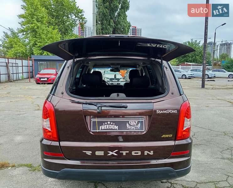 Позашляховик / Кросовер SsangYong Rexton 2013 в Києві