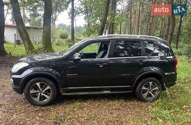 Внедорожник / Кроссовер SsangYong Rexton 2015 в Новояворовске