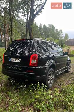 Позашляховик / Кросовер SsangYong Rexton 2015 в 