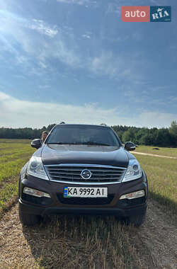 Позашляховик / Кросовер SsangYong Rexton 2013 в 