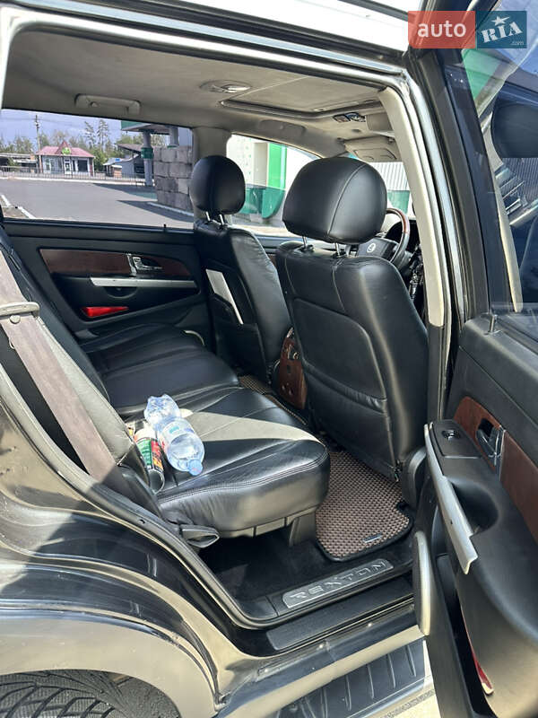 Внедорожник / Кроссовер SsangYong Rexton 2004 в Краматорске