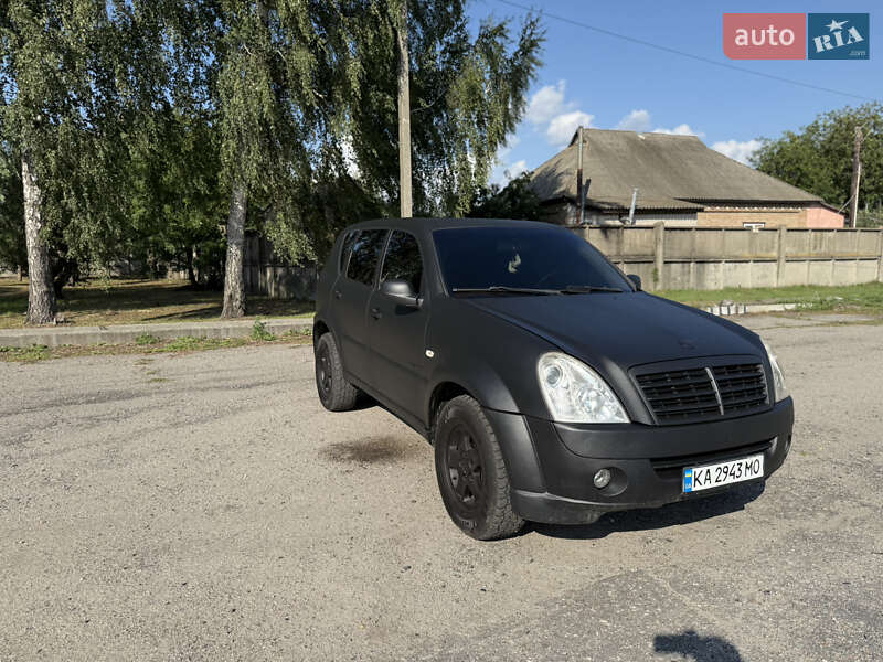 Позашляховик / Кросовер SsangYong Rexton 2007 в 