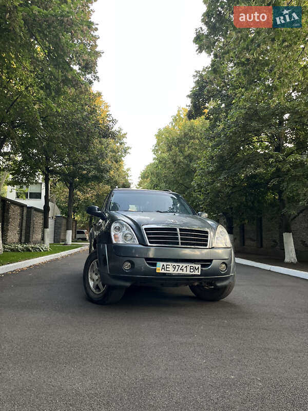 Позашляховик / Кросовер SsangYong Rexton 2007 в 