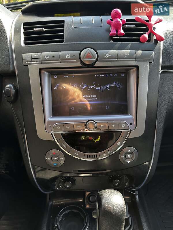 Внедорожник / Кроссовер SsangYong Rexton 2010 в Киеве