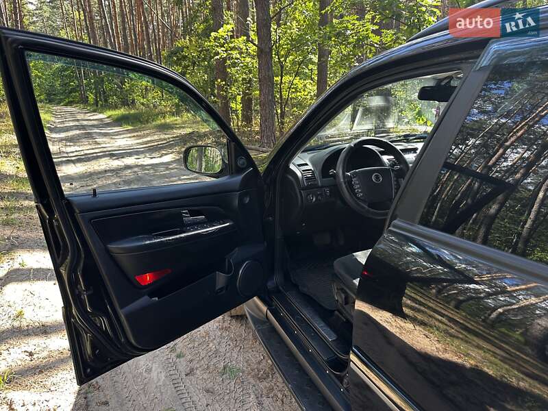 Внедорожник / Кроссовер SsangYong Rexton 2010 в Киеве