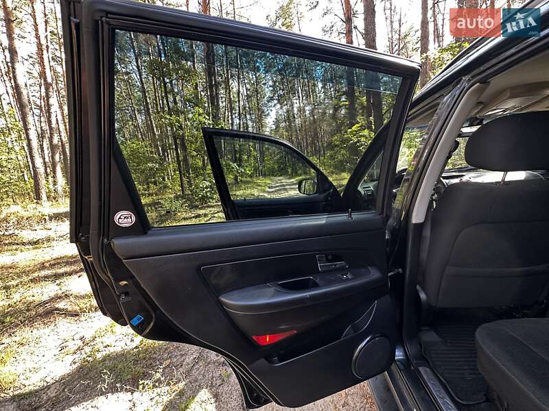 Внедорожник / Кроссовер SsangYong Rexton 2010 в Киеве