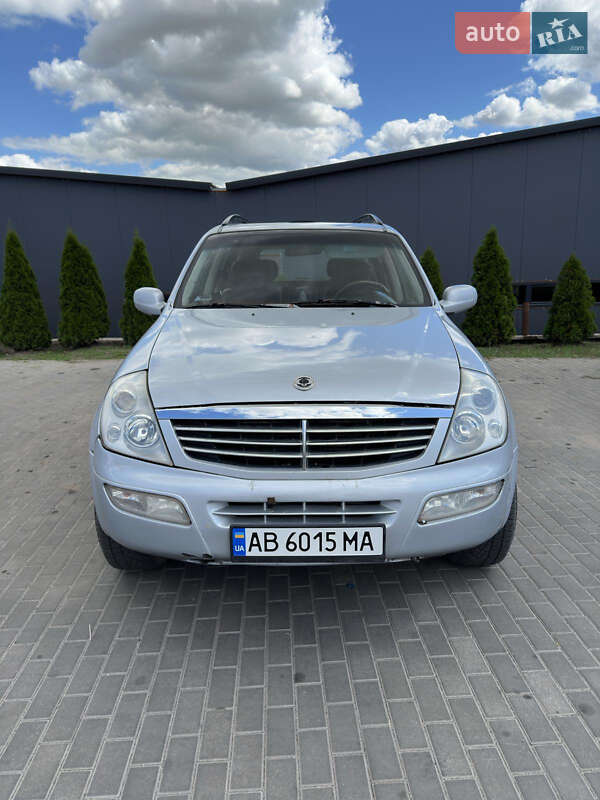 Внедорожник / Кроссовер SsangYong Rexton 2004 в Монастырище