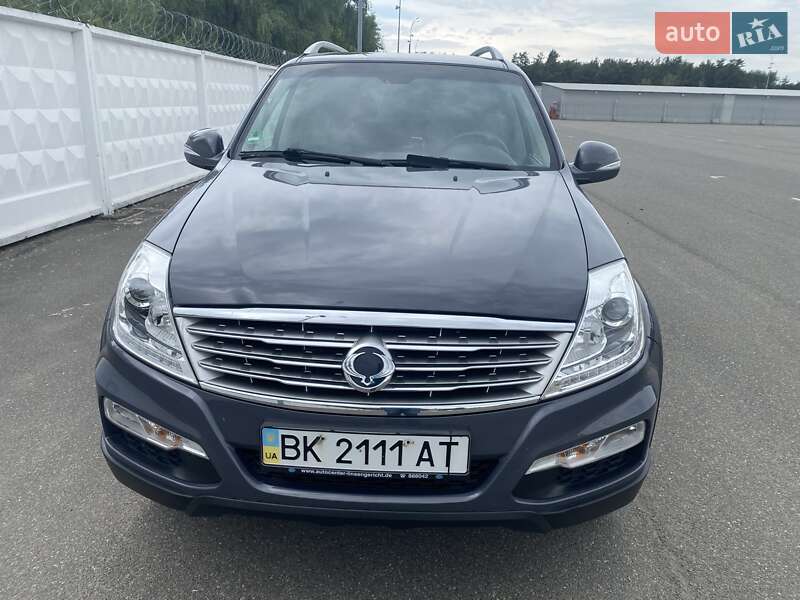 Внедорожник / Кроссовер SsangYong Rexton 2016 в Ирпене фото 3 Внедорожник / Кроссовер SsangYong Rexton 2016 в Ирпене