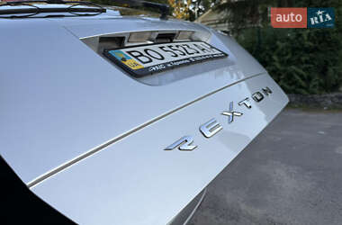 Позашляховик / Кросовер SsangYong Rexton 2012 в 