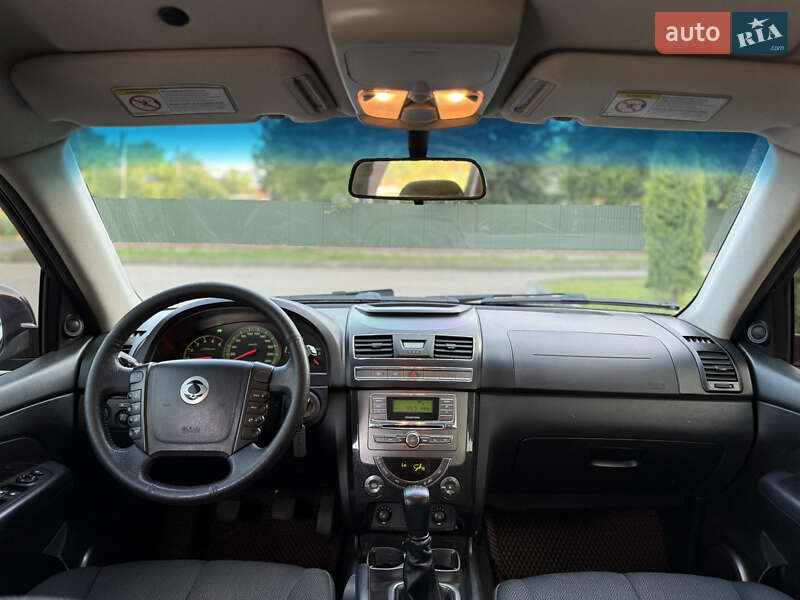 Позашляховик / Кросовер SsangYong Rexton 2013 в Львові