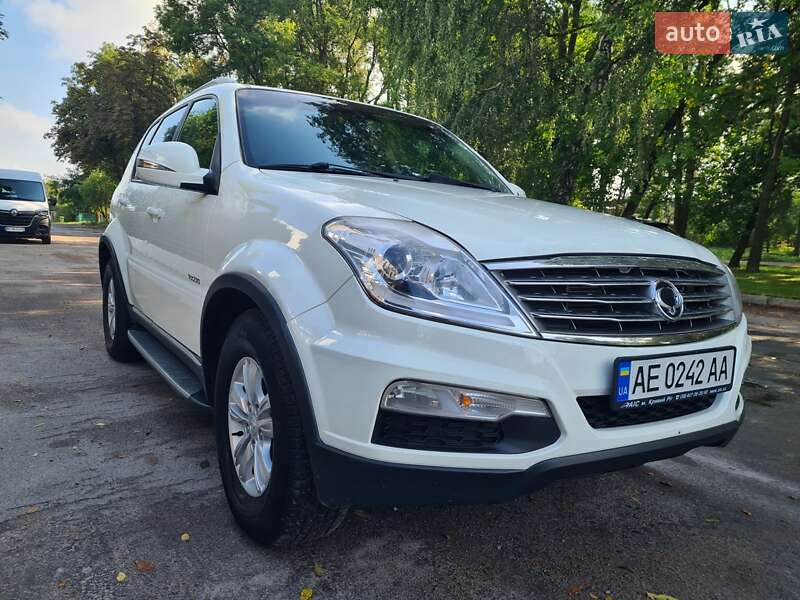 Внедорожник / Кроссовер SsangYong Rexton 2012 в Львове