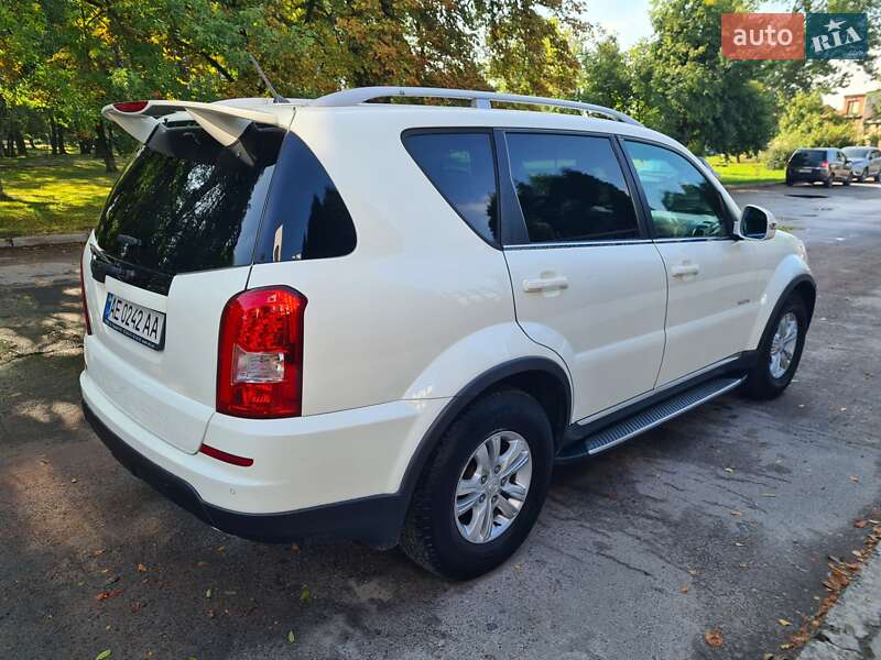 Внедорожник / Кроссовер SsangYong Rexton 2012 в Львове