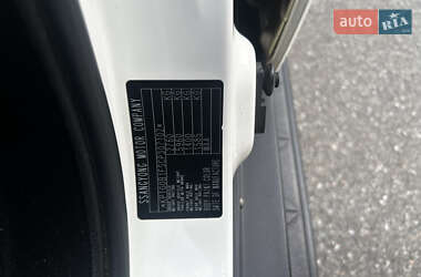 Внедорожник / Кроссовер SsangYong Rexton 2012 в 