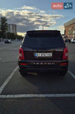 Позашляховик / Кросовер SsangYong Rexton 2013 в 