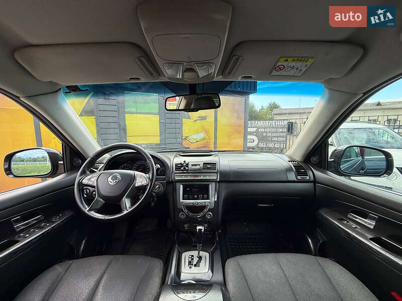 Внедорожник / Кроссовер SsangYong Rexton 2017 в Стрые