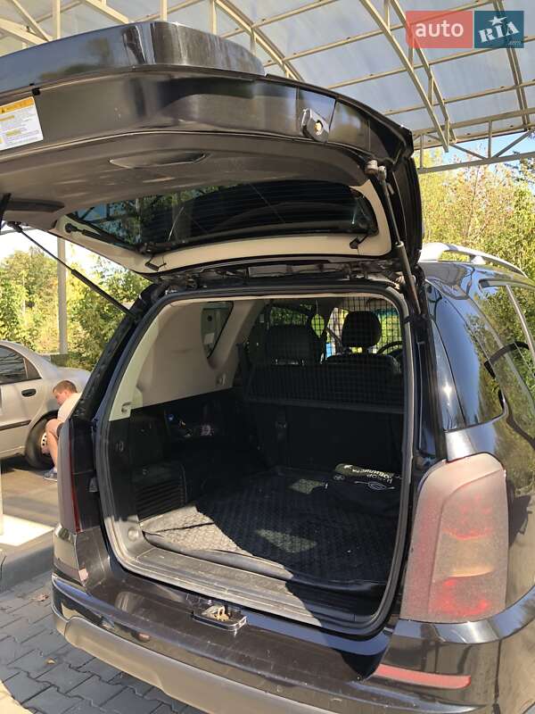 Позашляховик / Кросовер SsangYong Rexton 2013 в Полтаві