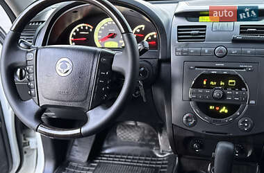 Позашляховик / Кросовер SsangYong Rexton 2008 в 