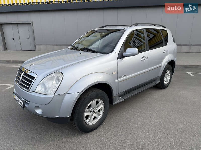 Позашляховик / Кросовер SsangYong Rexton 2008 в Києві