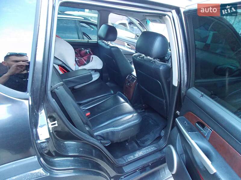 Внедорожник / Кроссовер SsangYong Rexton 2004 в Сарнах фото 8 Внедорожник / Кроссовер SsangYong Rexton 2004 в Сарнах