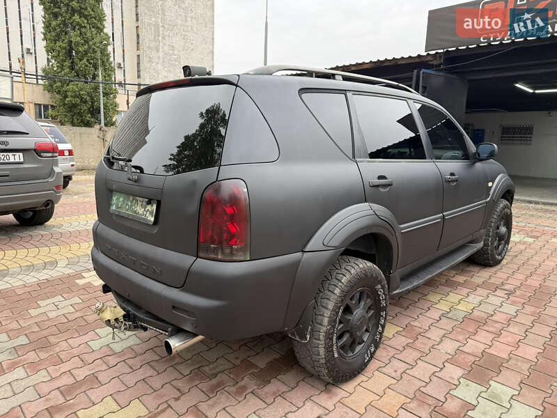 Внедорожник / Кроссовер SsangYong Rexton 2005 в Одессе