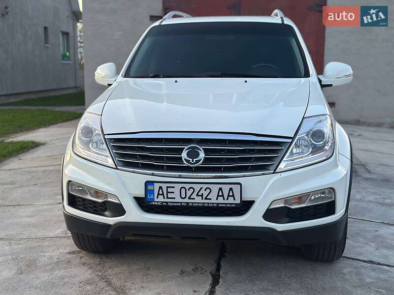 Внедорожник / Кроссовер SsangYong Rexton 2012 в Черкассах