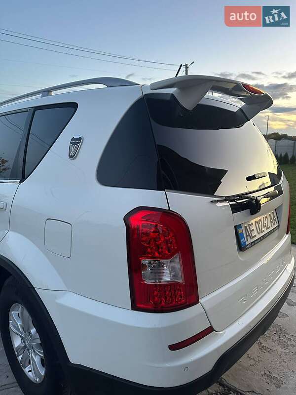Внедорожник / Кроссовер SsangYong Rexton 2012 в Черкассах