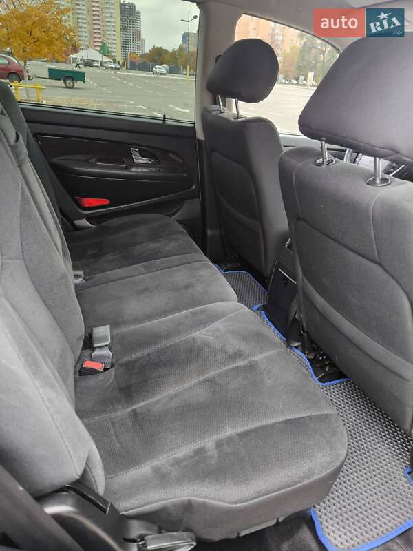 Внедорожник / Кроссовер SsangYong Rexton 2011 в Броварах